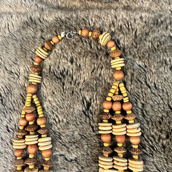 Vintage Boho Chunky Wood Triple Layer Beaded Necklace - Picture 4 of 6